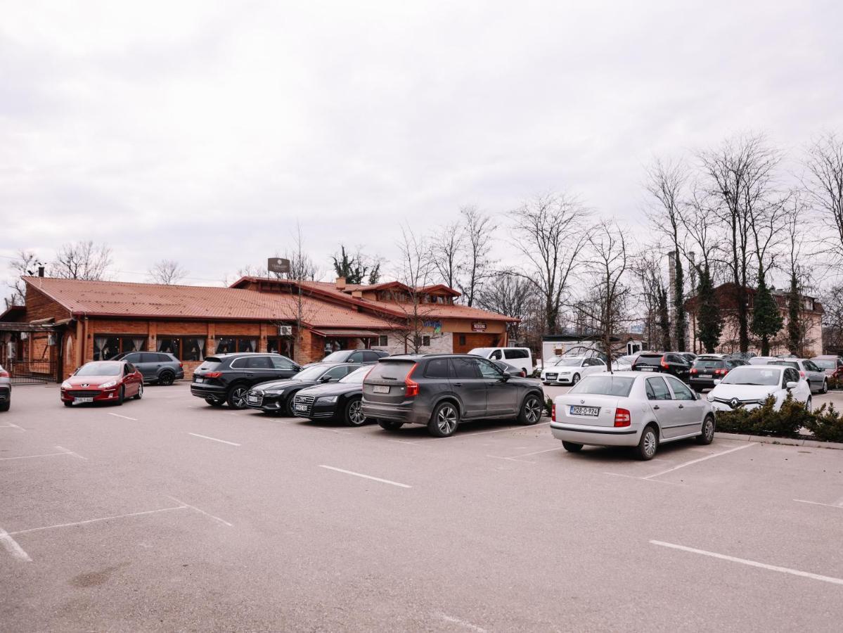 Hotel Stara Ada Banja Luka Exterior foto